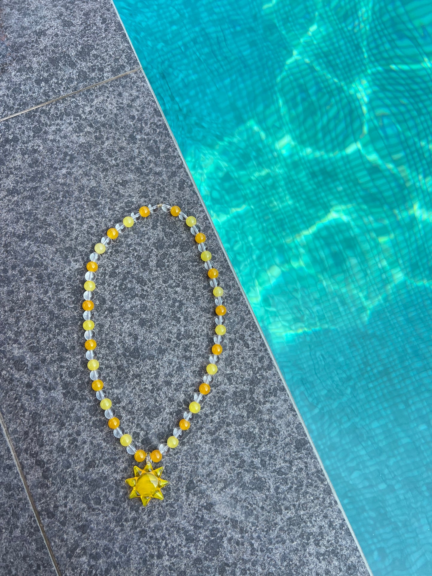 Sun yellow necklace